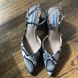 Steve Madden Courtnie pointed toe sling back block heel